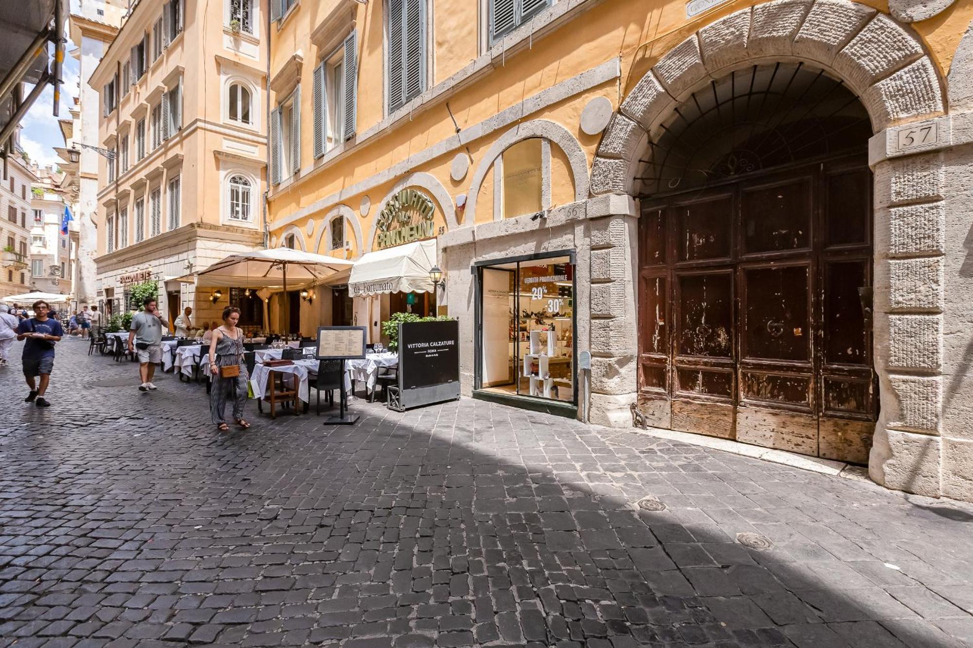 Pantheon 57 Apartment -A Pearl Experience In The Heart Of Rome Exterior photo